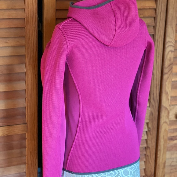 SPYDER Women's lightweight Knit Jacket with Zipper, Size M - Picture 3 of 8